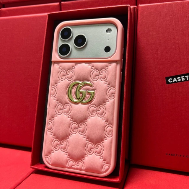 グッチ iPhone17 Pro Maxケース GGスプリーム レザー GUCCI iPhone17