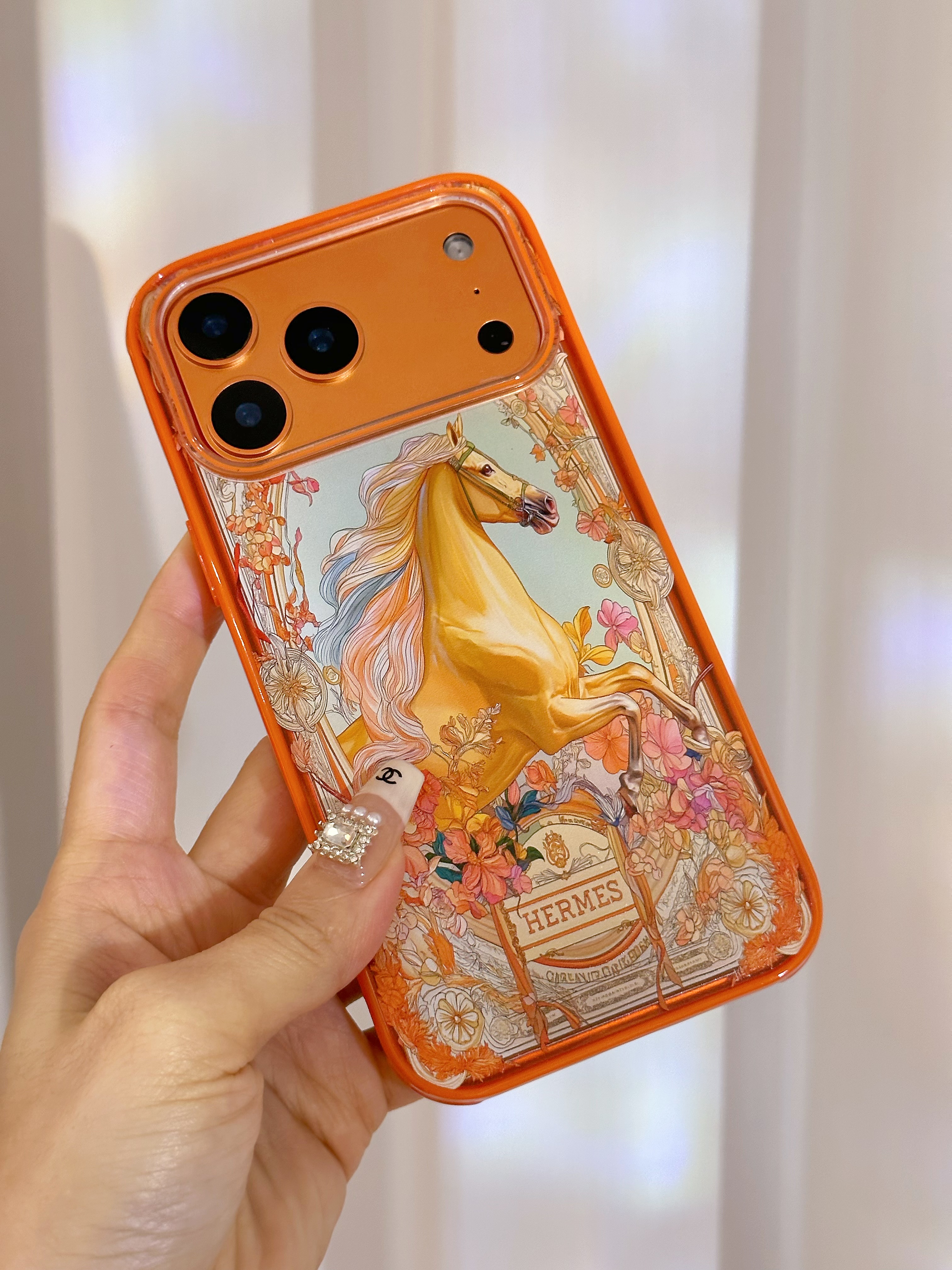 セリーヌ iPhone15 Pro Maxケース チェーン付き ショルダースマホ