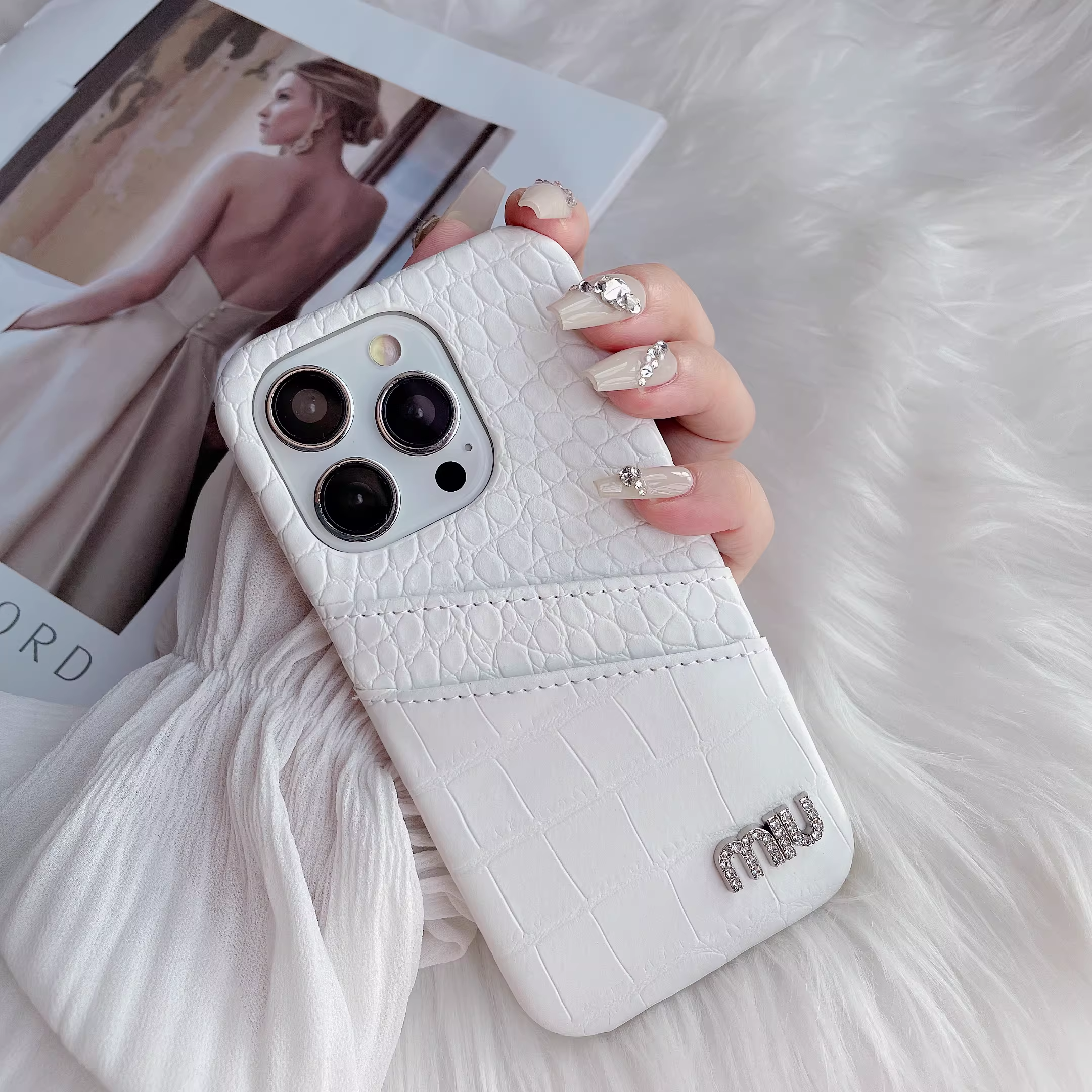 miu miu ミュウミュウiPhone11Pro Maxケース ミュウミュウ iPhone17 Pro Maxケース クロコ型押し レザー MIU MIU