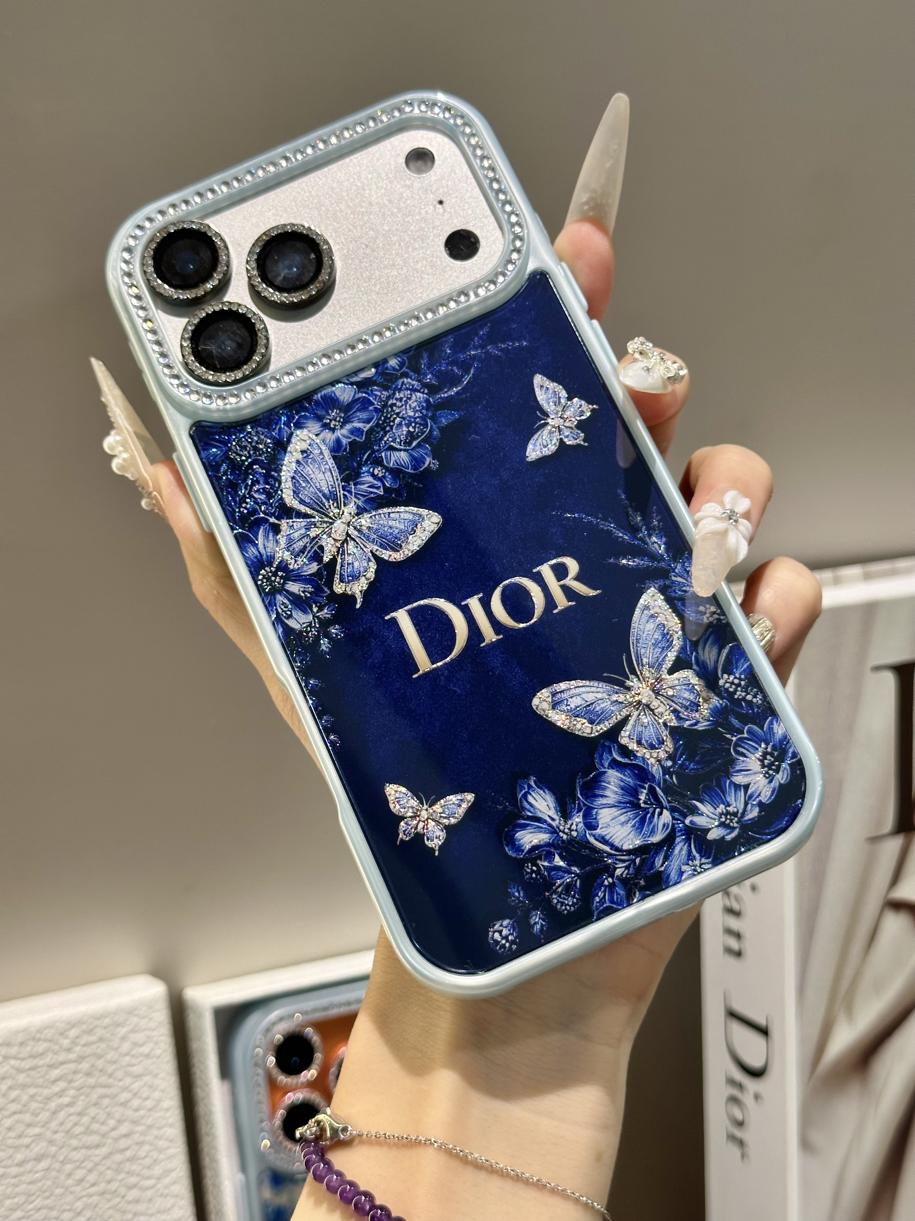 ディオール iPhone17/16/15ケース トワルドゥジュイ ビジュー Dior