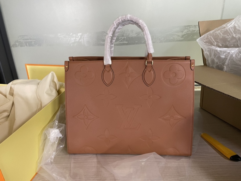 LV Bag -  Physical Pictures Taken At The Inspection Site
