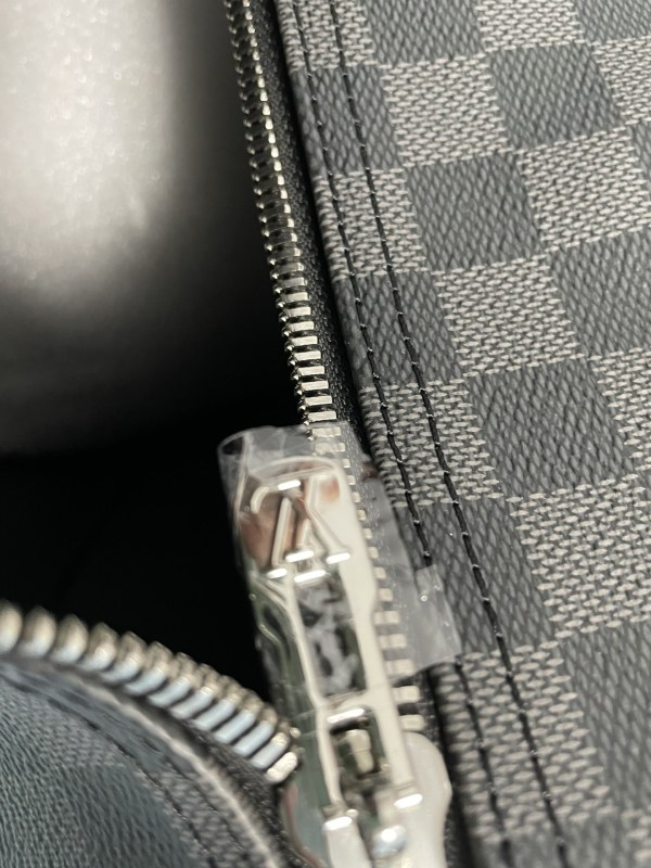 LV travel bag - Physical Pictures Taken At The Inspection Site