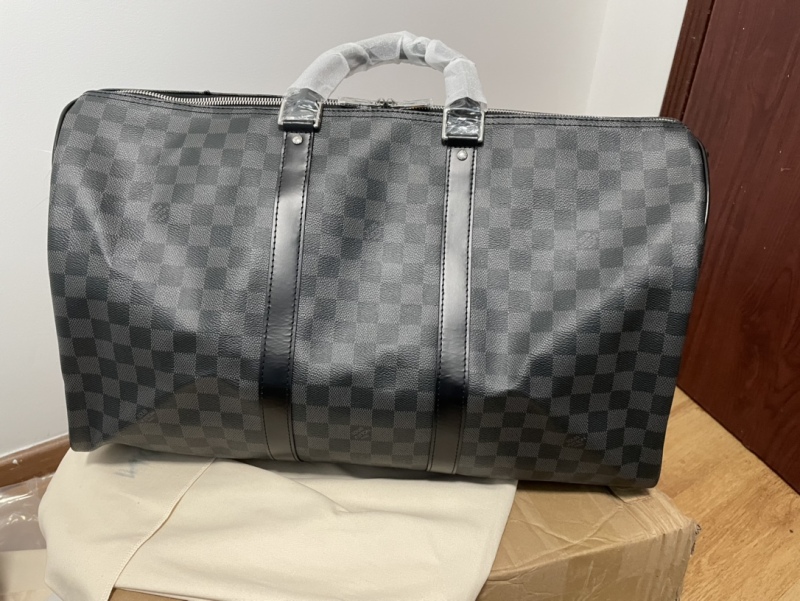 LV travel bag - Physical Pictures Taken At The Inspection Site