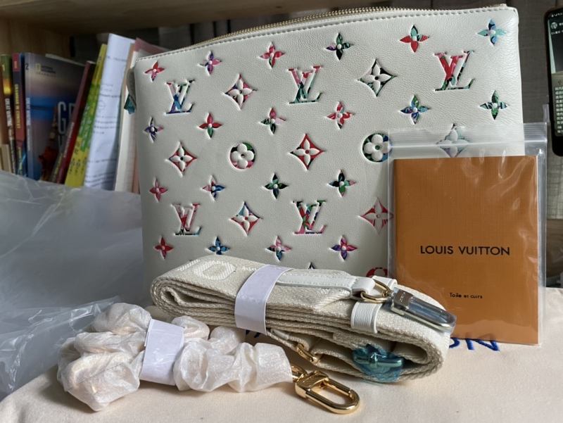 LV Bags - Physical Pictures Taken At The Inspection Site