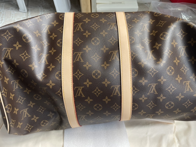 LV Travel Bags - Physical Pictures Taken At The Inspection Site