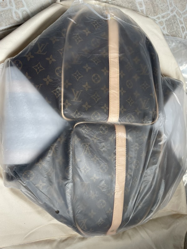 LV Travel Bags - Physical Pictures Taken At The Inspection Site