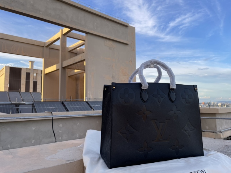 LV Bags - Physical Pictures Taken At The Inspection Site