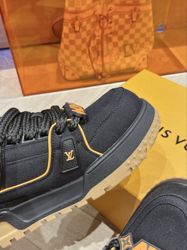 High-Quality Sneakers The Perfect Pair For Any Occasion SLV13