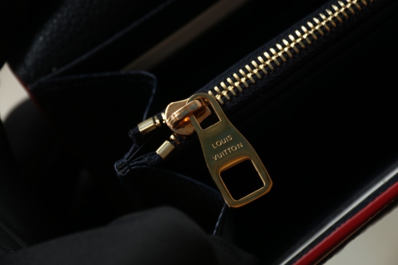 CLOSETOFJOY Luxury Brand Purse M61182 Sarah Wallet in Embossed Monogram Empreinte Leather PL045