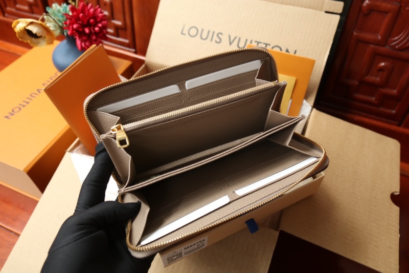 CLOSETOFJOY Luxury Brand Purse M69794 Zippy Wallet Monogram Empreinte Leather - Women PL088
