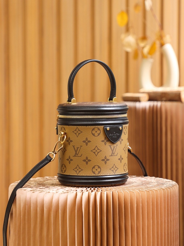 New Louis Vuitton Cannes Bucket Bag M43986 Monogram Reverse PLA010