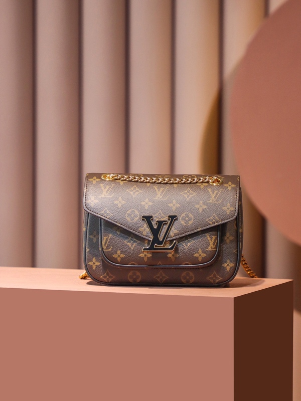 New Louis Vuitton M45592 Passéy Crossbody Chain Bag - LV New Bag Release PLA017