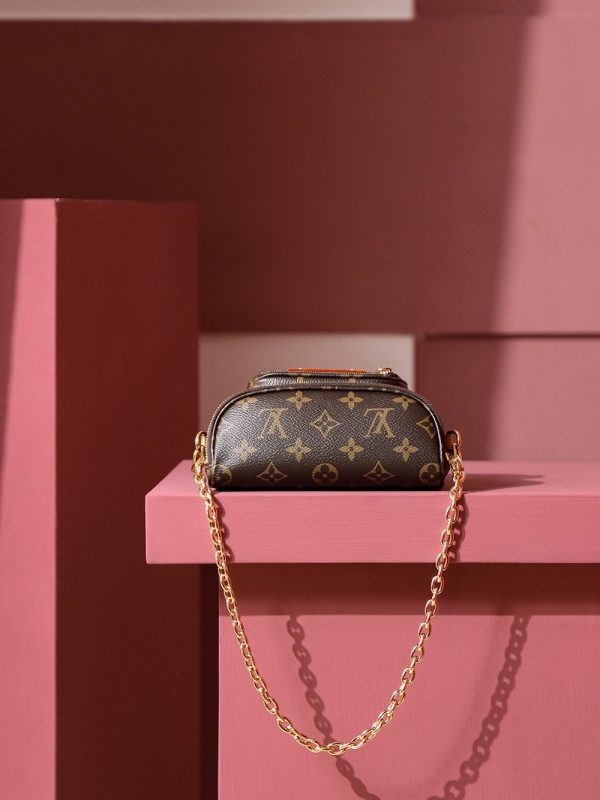 New Louis Vuitton 𝐌𝐈𝐍𝐈 𝐁𝐔𝐌𝐁𝐀𝐆 Monogram - LV M82335 Trendy Fashion PLA040