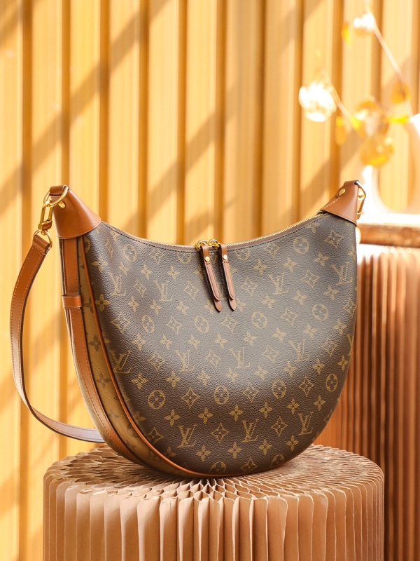 New Louis Vuitton 𝐋𝐎𝐎𝐏 𝐇𝐎𝐁𝐎 Monogram - LV M46311 Runway Edition PLA050