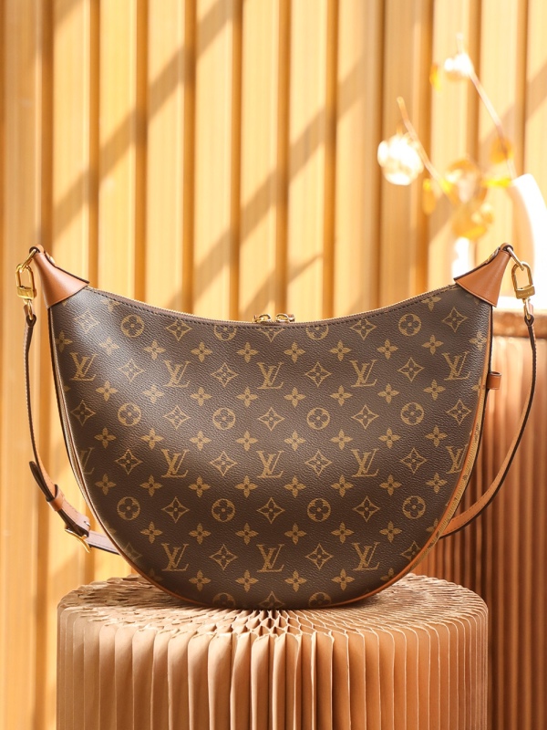 New Louis Vuitton 𝐋𝐎𝐎𝐏 𝐇𝐎𝐁𝐎 Monogram - LV M46311 Runway Edition PLA050