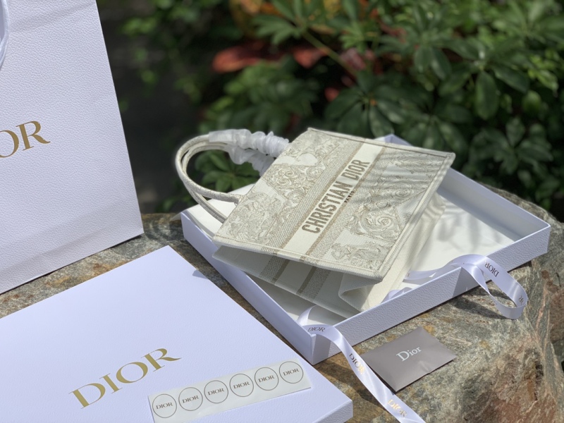 Christian Dior Oblique Embroidery Book Tote in Monogram - PDA09