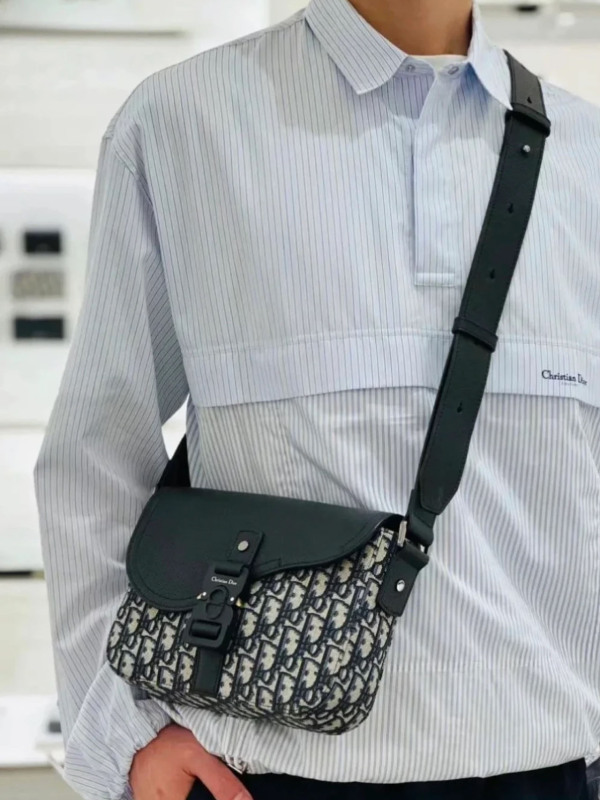 Dior Designer Handbags - High End Fashion for Men BDA29