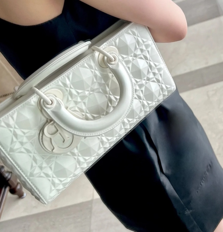 Dior Lady D-Joy Designer Handbags - Diamond Cannage BDA19