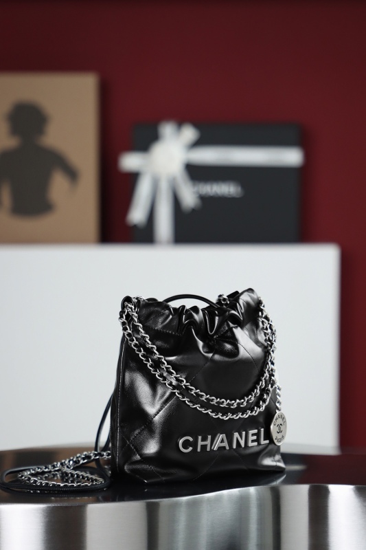 Chanel 𝐌𝐢𝐧𝐢 𝟮𝟯𝗦 Bags Designer Handbags - High Fashion Accessories BCA012