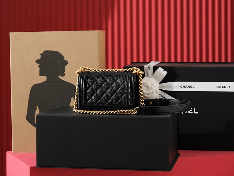 Chanel 𝐋𝐞𝐛𝐨𝘆 Designer Handbags - High Fashion Accessories BCA014