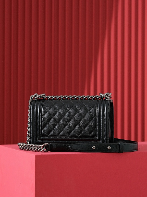 Chanel 𝐋𝐞𝐛𝐨𝘆 Designer Handbags - High Fashion Accessories BCA014