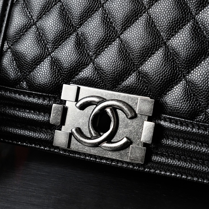 Chanel 𝐋𝐞𝐛𝐨𝘆 Designer Handbags - High Fashion Accessories BCA014