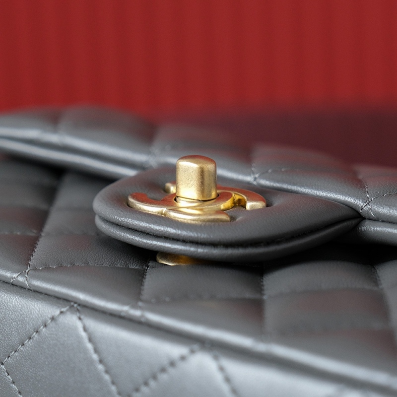 Chanel 𝐌𝐢𝐧𝐢 𝐂𝐟 𝐇𝐚𝐧𝐝𝐥𝐞 Designer Handbags - High Fashion Accessories BCA017