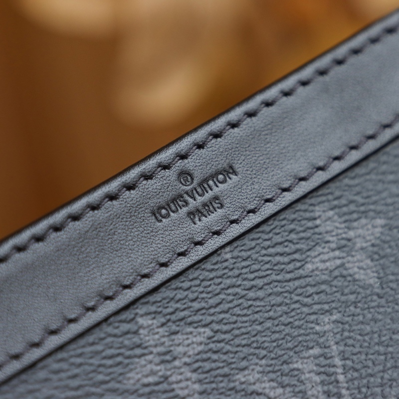 New Louis Vuitton 𝐆𝐚𝐬𝐭𝐨𝐧 𝐰𝐞𝐚𝐫𝐚𝐛𝐥𝐞 𝐰𝐚𝐥𝐥𝐞𝐭 - LV M81124 Monogram Eclipse BLA079