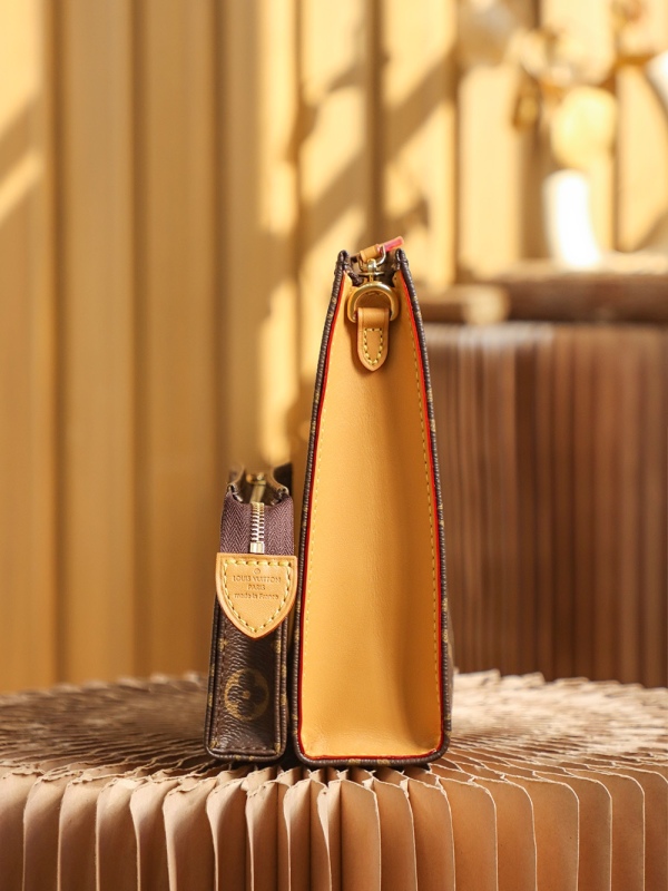 New Louis Vuitton 𝐓𝐎𝐈𝐋𝐄𝐓𝐑𝐘 𝟐𝟔 Handbags - LV M81412 Size Comparison BLA076