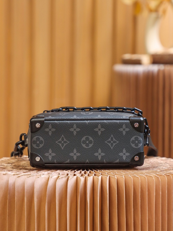 New Louis Vuitton 𝐌𝐢𝐧𝐢 𝐒𝐨𝐟𝐭 𝐓𝐫𝐮𝐧𝐤 - LV M44735 Chain Shoulder Bag BLA082