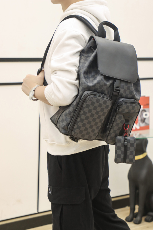 New Louis Vuitton 𝐔𝐓𝐈𝐋𝐈𝐓𝐘 Backpack for Men - LV N40279 Review &amp; Details Showcase BLA089
