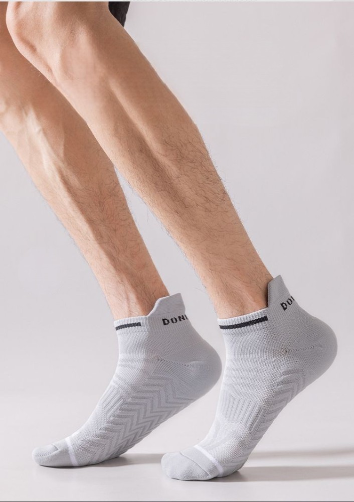 Quick Dry Moisture-Wicking Socks For Men and Women (2 Pairs)