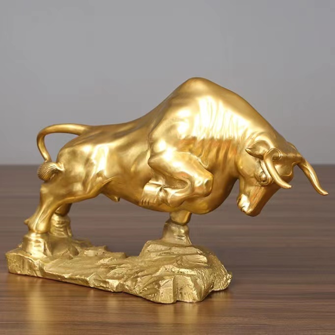 Bull Copper Animal Home Decoration Office Decoration Ornament Crafts Bull Sculpture Statue Copper Cattle Figurine with copper  Base