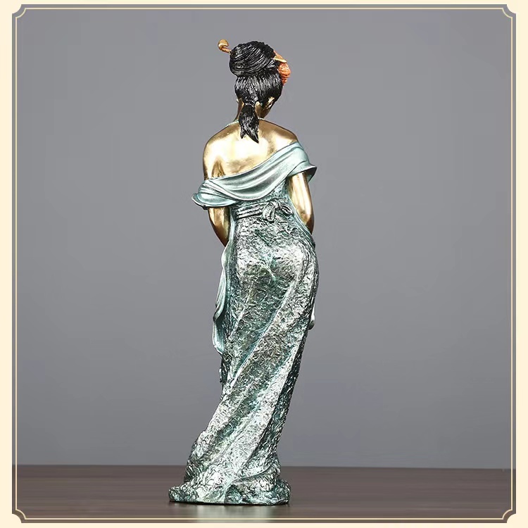 Expertly Crafted of Cold Cast Bronze in Strikingly Sculpted Detail Mixing Bronze Powder with Resin Gives it an Authentic Metal Look with a Stunning Antique Bronze Finish and You'll Marvel at the Colored Effects Impressively Detailed Statue Depicting the T