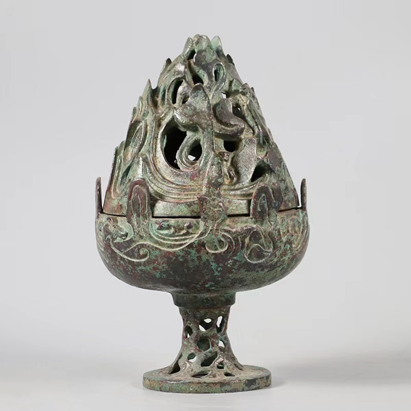 Chinese Vintage Style Antique Bronze Burner Imitation Royal Family Burner Traditional Ancient