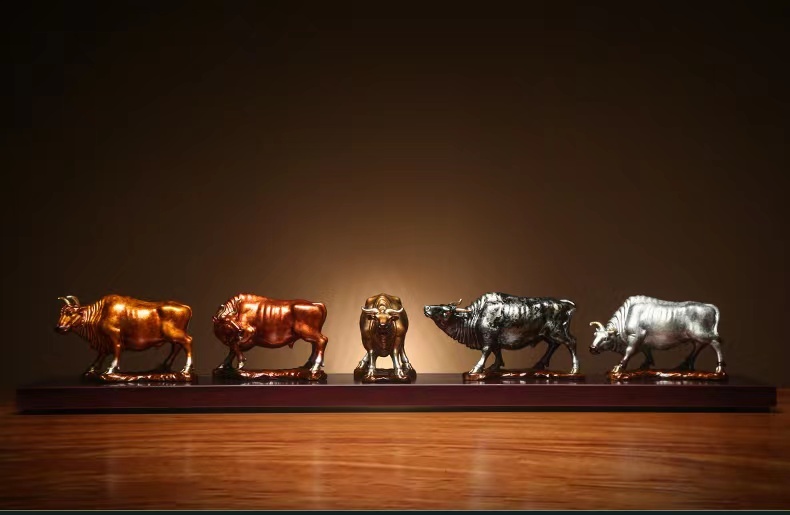 Bull Copper Animal Home Decoration Office Decoration Ornament Crafts Bull Sculpture Statue Copper Cattle Figurine with copper Base