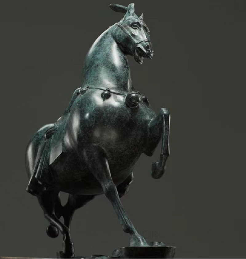 Horse Statue Figurines Bronze Standing Jogging Horse Sculpture Home Office Decoration Tabletop Decor Ornaments