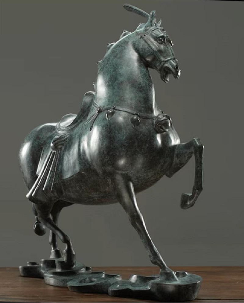 Horse Statue Figurines Bronze Standing Jogging Horse Sculpture Home Office Decoration Tabletop Decor Ornaments