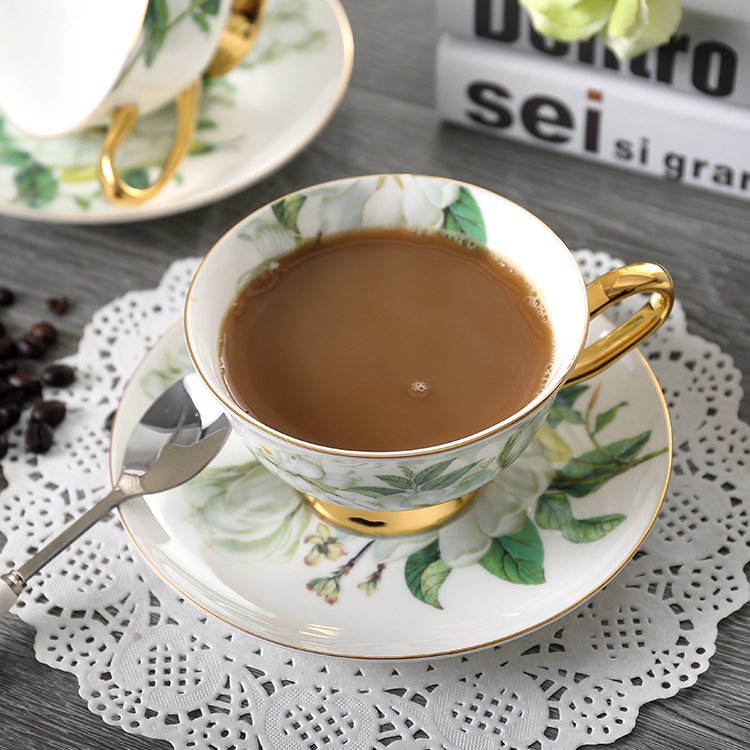14 Pieces Set Royal Tea Cups and Saucers, with Gold Trim and Gift Box, British Coffee Cups, Porcelain Tea Set 6 cups + 6 plates + 6 spoons + 1 main pot