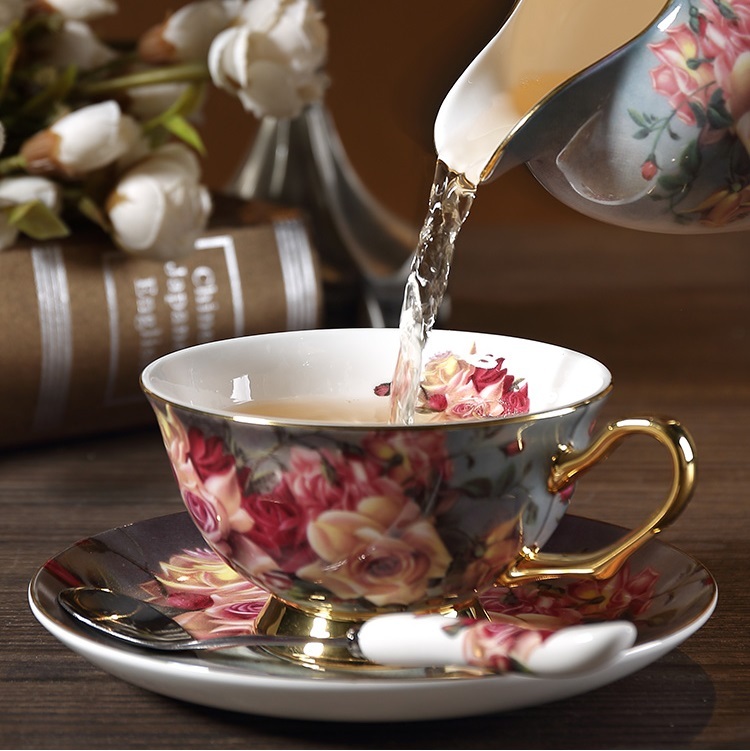 Classical rose European bone china tea set coffee set British pastoral afternoon tea cup coffee cup saucer set