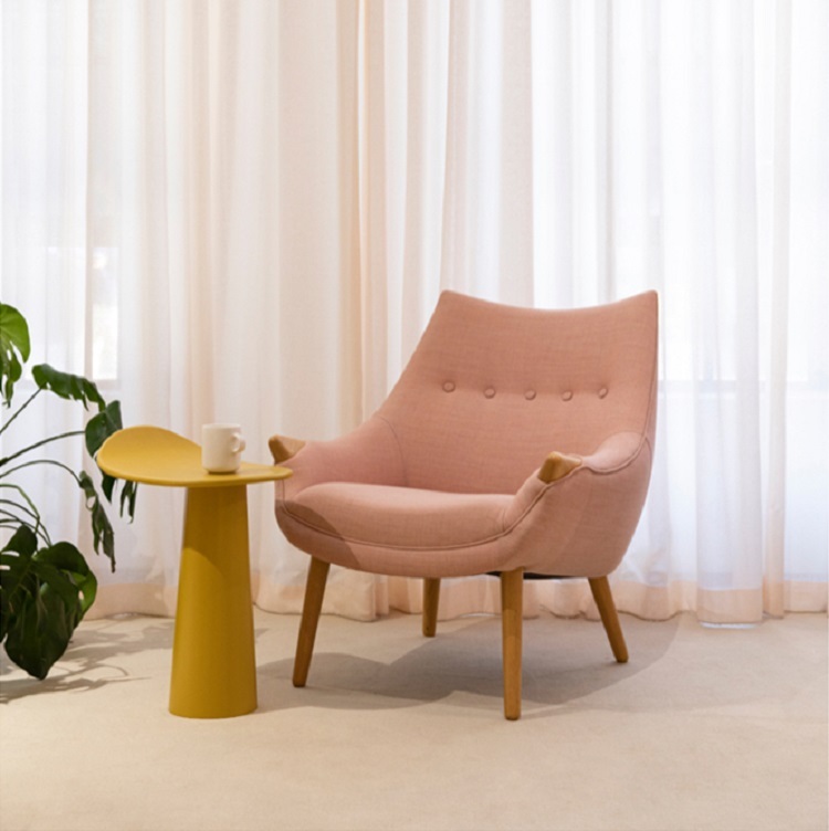 Flower wheel side table, Nordic modern simple home living room, small apartment, light luxury creative coffee table corner table