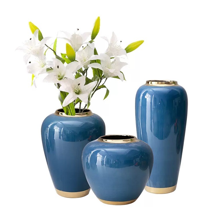 Living room flower arrangement with dried flowers, simple modern home decoration, European ceramic vase ornaments, blue small clay pots