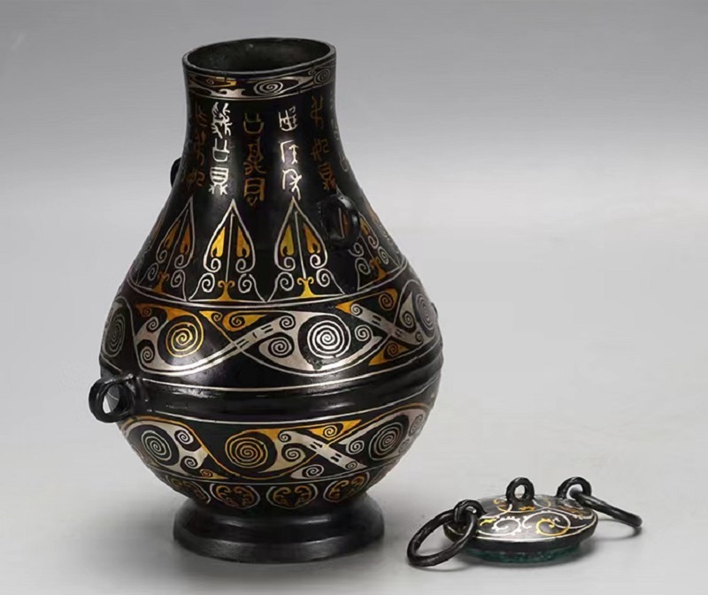 Bronze antique ornaments, Han dynasty gold and silver inscriptions, round pots, wine and water, bronze craft collections
