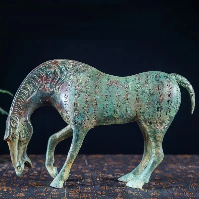 Savakoo Imitation Chinese ancient bronze lettering horse,drinking horse statue