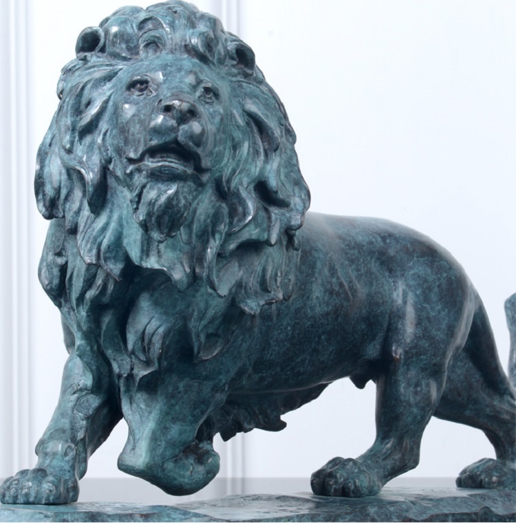 Savakoo Bronze Lion King Sculpture, Art Opening Gift