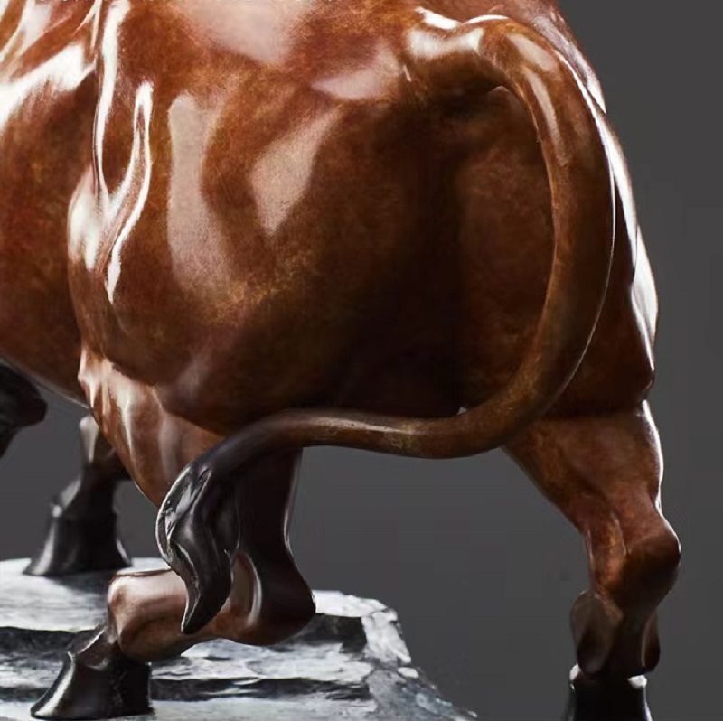 Savakoo Bronze bull sculpture, entryway, office decoration, home ornaments, artwork