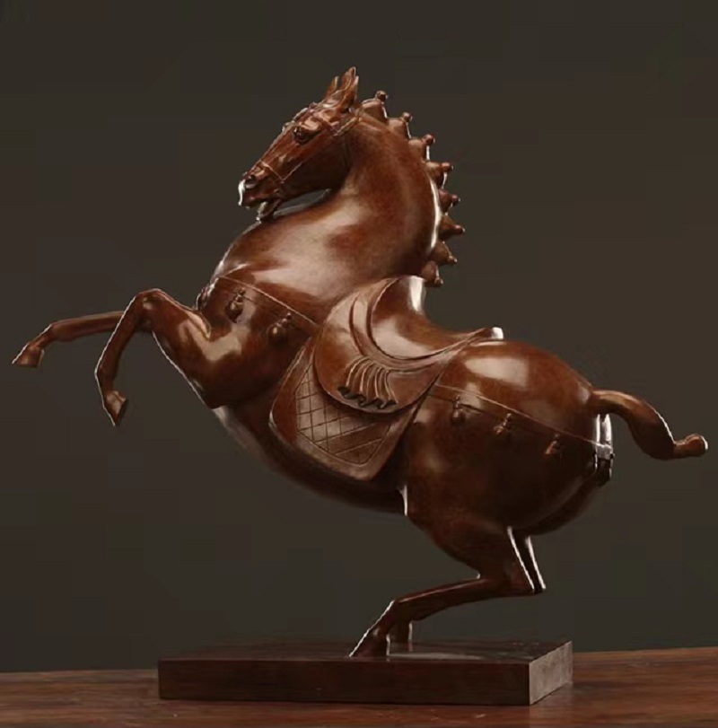 Savakoo Bronze horse sculpture,living room horse ornaments