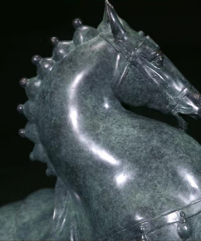 Savakoo Bronze horse sculpture,living room horse ornaments