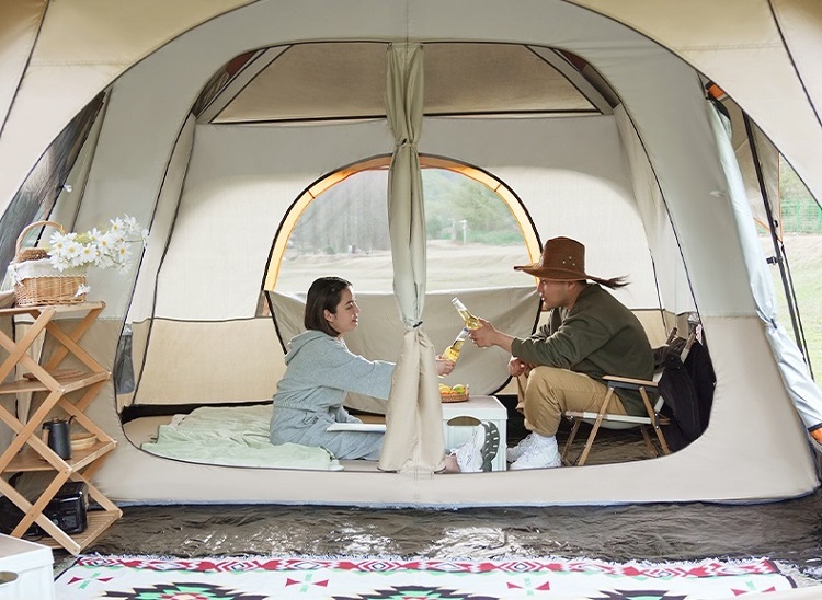 Two bedrooms and one living room outdoor camping