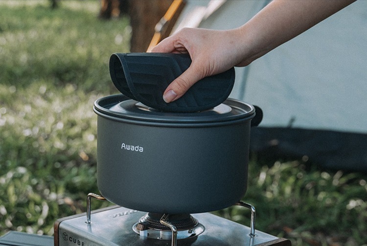 Outdoor cooking suit